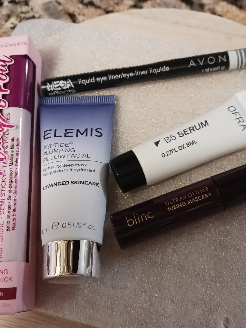 GLAM/MAKEUP BAG WITH 5 PRODUCTS ~~NEW~~